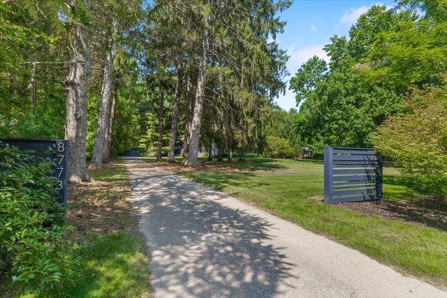 8773 Elm Valley Road, Union Pier, MI 49129