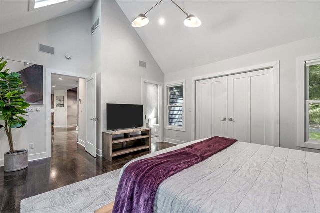 8773 Elm Valley Road, Union Pier, MI 49129