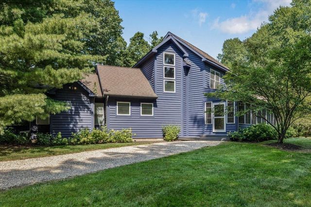 8773 Elm Valley Road, Union Pier, MI 49129