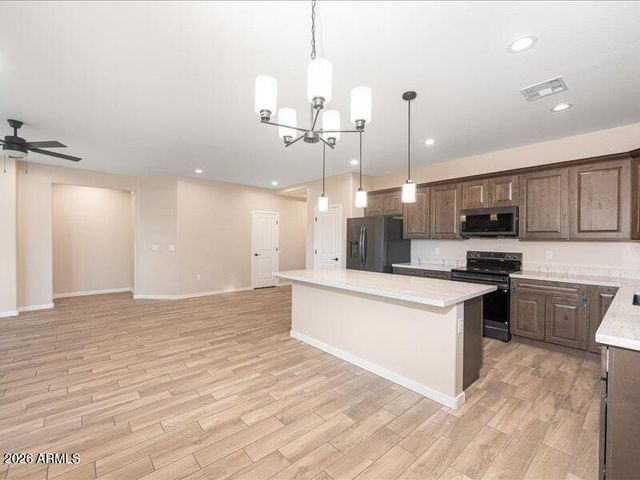 10731 W COVE Drive, Arizona City, AZ 85123