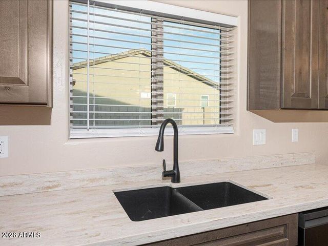 10731 W COVE Drive, Arizona City, AZ 85123