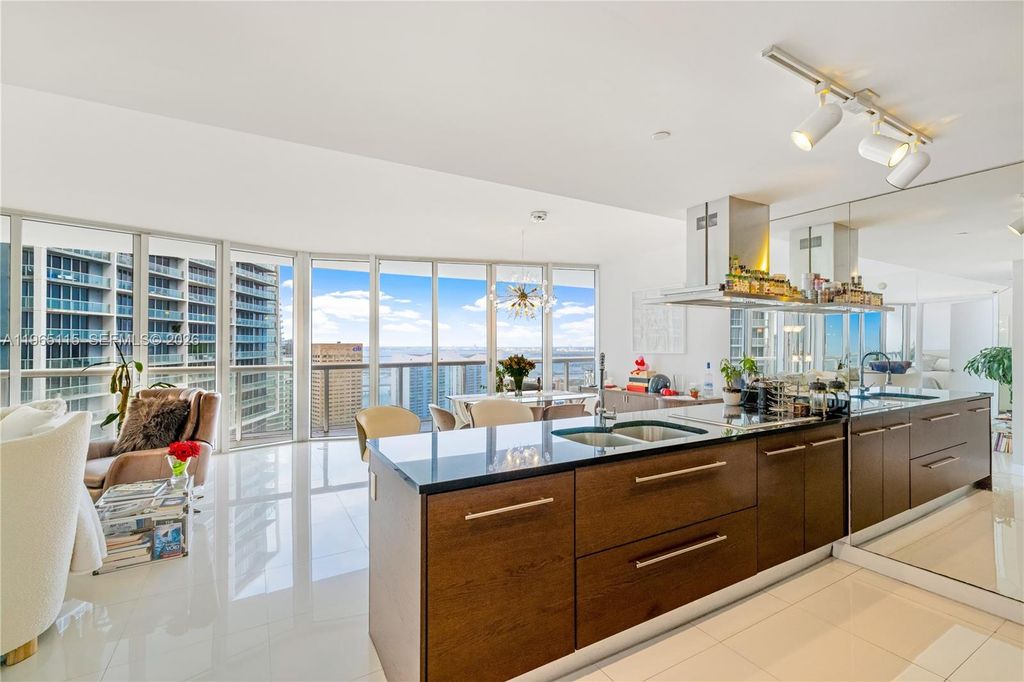 495 Brickell Ave 4704, Miami, FL 33131