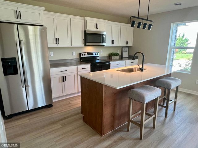 809 Tomahawk Court, Madison Lake, MN 56063
