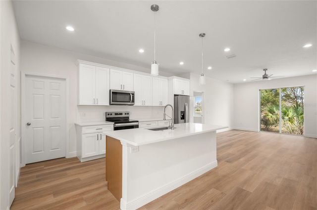 140 11TH AVENUE, Osteen, FL 32764