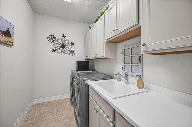 11211 LARK LANDING COURT, Riverview, FL 33569