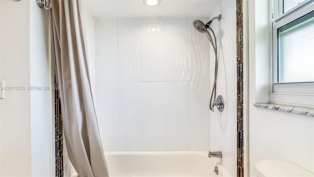 3300 N Palm Aire Drive 910, Pompano Beach, FL 33069
