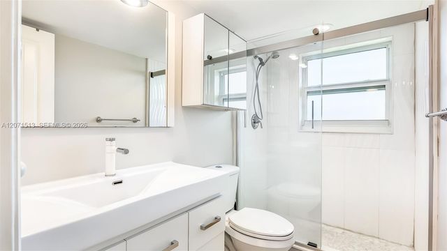3300 N Palm Aire Drive 910, Pompano Beach, FL 33069