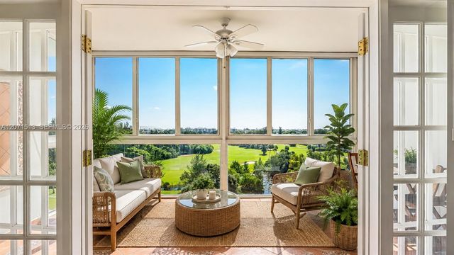 3300 N Palm Aire Drive 910, Pompano Beach, FL 33069