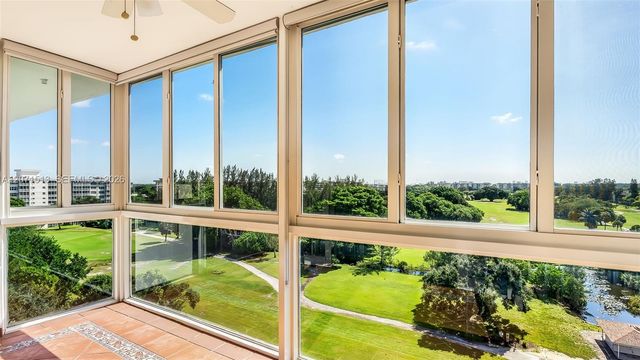 3300 N Palm Aire Drive 910, Pompano Beach, FL 33069