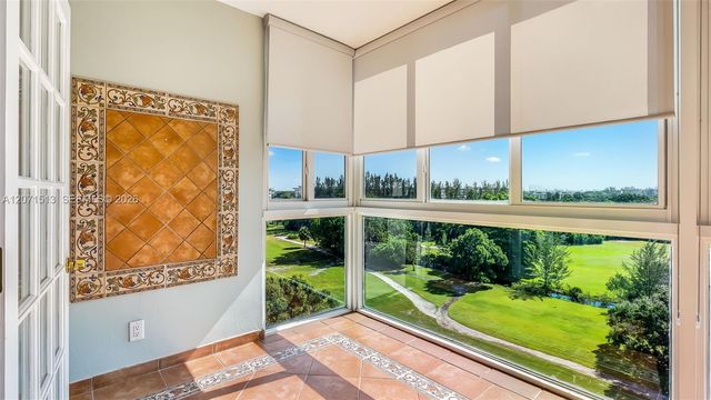 3300 N Palm Aire Drive 910, Pompano Beach, FL 33069