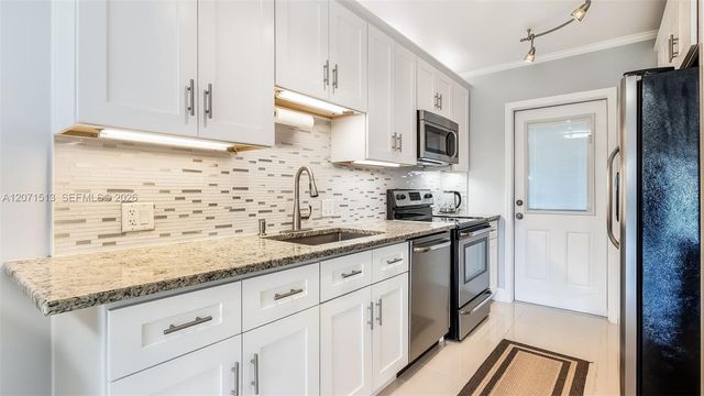 3300 N Palm Aire Drive 910, Pompano Beach, FL 33069
