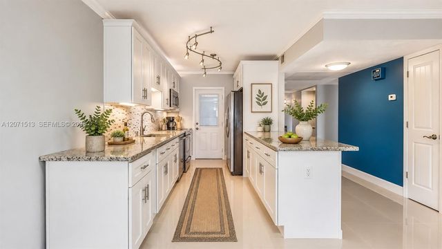 3300 N Palm Aire Drive 910, Pompano Beach, FL 33069