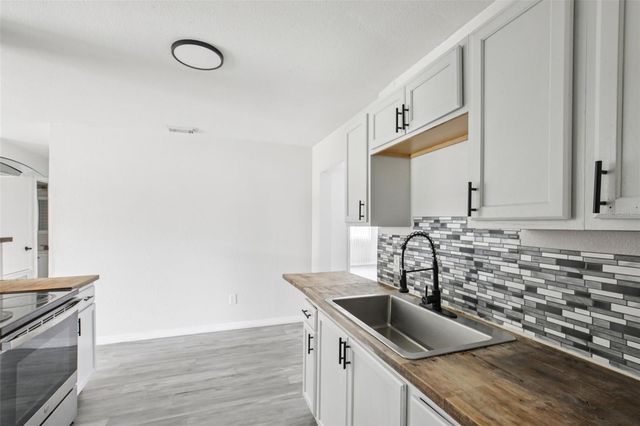 7555 HANCHEY STREET, North Port, FL 34287