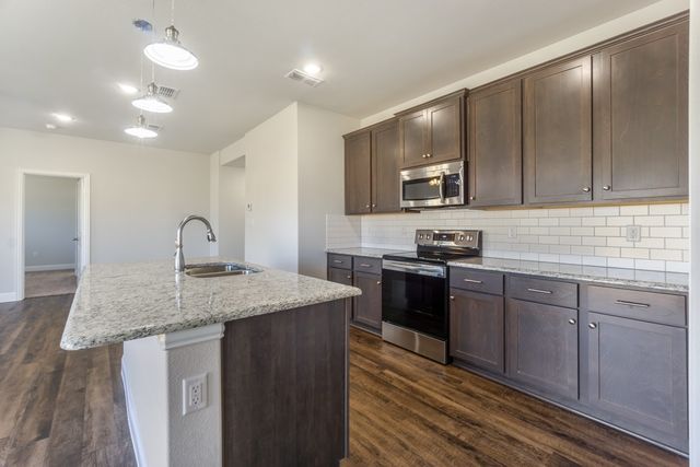 112 Jay Street, Hillsboro, TX 76645