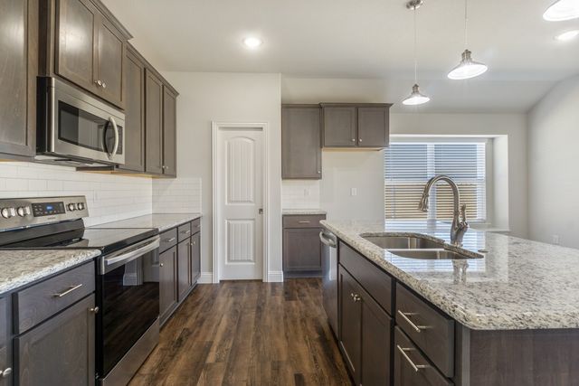 112 Jay Street, Hillsboro, TX 76645