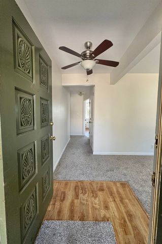 8491 Ney Ave, Oakland, CA 94605