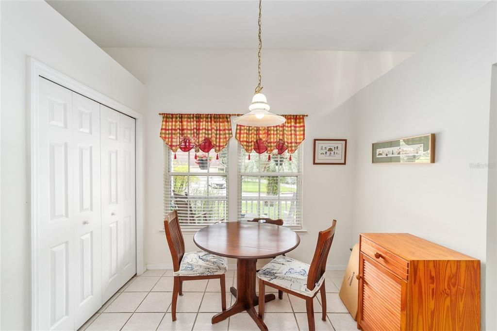 Image 15 of property listing at 1602 NW 117 TERRACE, Gainesville, FL 32606