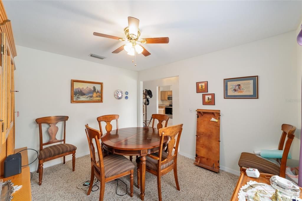 Image 18 of property listing at 1602 NW 117 TERRACE, Gainesville, FL 32606