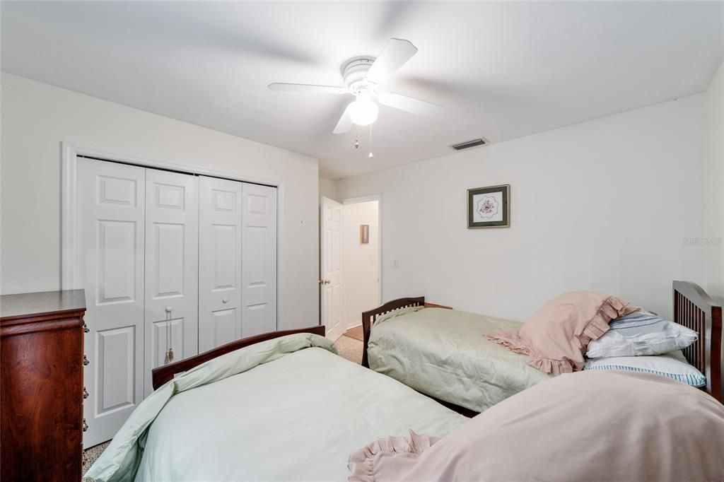 Image 30 of property listing at 1602 NW 117 TERRACE, Gainesville, FL 32606