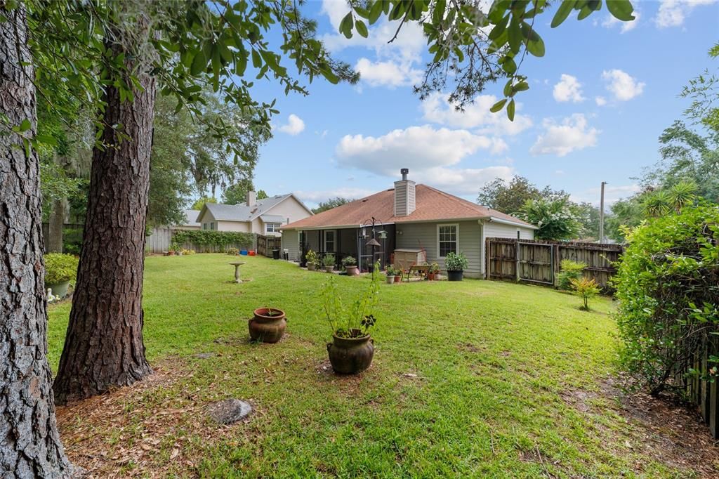 Image 35 of property listing at 1602 NW 117 TERRACE, Gainesville, FL 32606