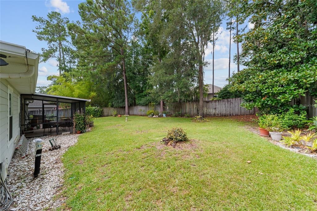 Image 39 of property listing at 1602 NW 117 TERRACE, Gainesville, FL 32606
