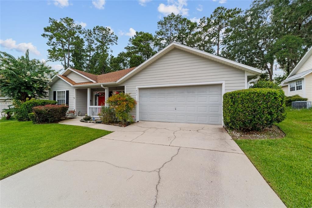 Image 46 of property listing at 1602 NW 117 TERRACE, Gainesville, FL 32606