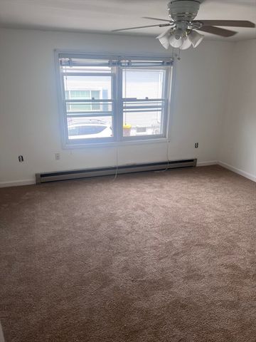 88 Almy St 2, Fall River, MA 02720