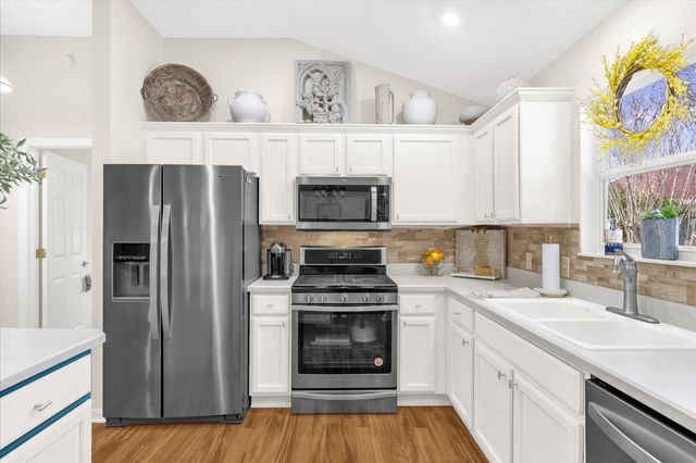 3433 WORTH CIRCLE, The Villages, FL 32162