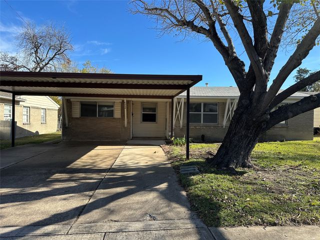 4424 Motley Drive, Mesquite, TX 75150