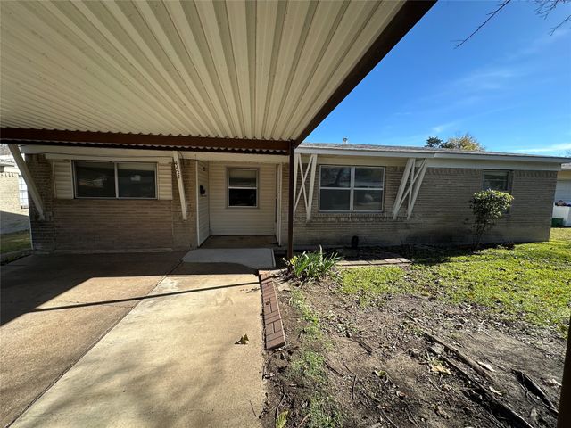 4424 Motley Drive, Mesquite, TX 75150