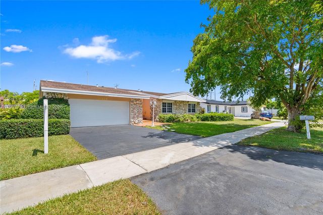 10325 SW 127th Ct, Miami, FL 33186