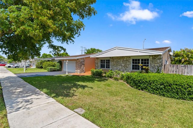 10325 SW 127th Ct, Miami, FL 33186