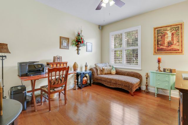 3055 NW Stoney Creek Avenue, Jensen Beach, FL 34957