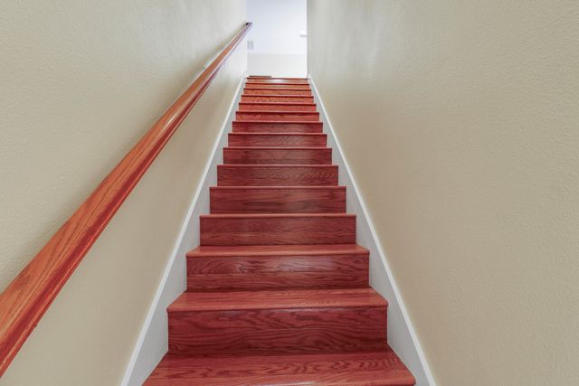 3055 NW Stoney Creek Avenue, Jensen Beach, FL 34957