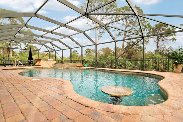 3055 NW Stoney Creek Avenue, Jensen Beach, FL 34957