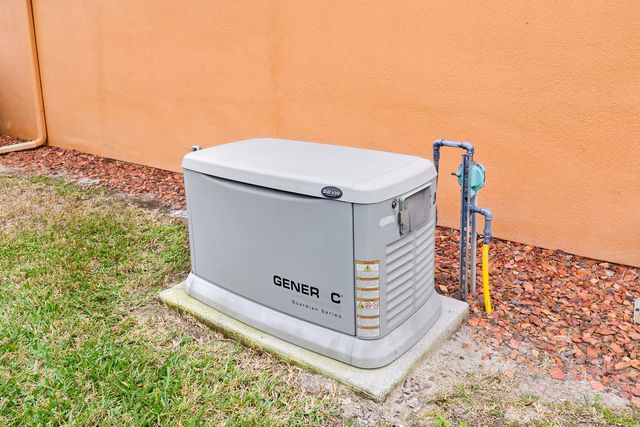 3055 NW Stoney Creek Avenue, Jensen Beach, FL 34957