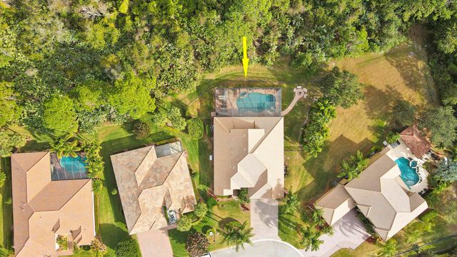 3055 NW Stoney Creek Avenue, Jensen Beach, FL 34957