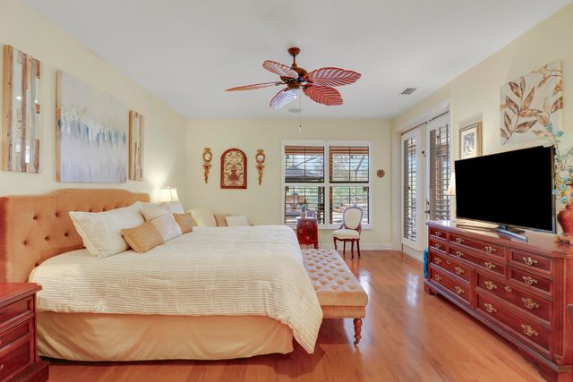 3055 NW Stoney Creek Avenue, Jensen Beach, FL 34957