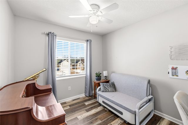 2501 E Luster Lane, Des Moines, IA 50320