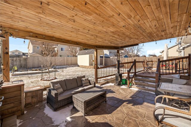 2501 E Luster Lane, Des Moines, IA 50320