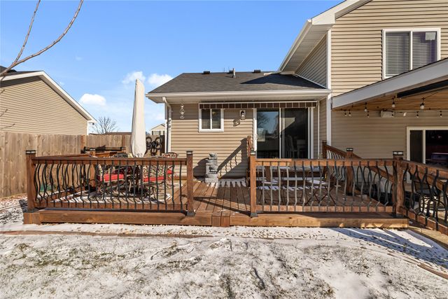 2501 E Luster Lane, Des Moines, IA 50320