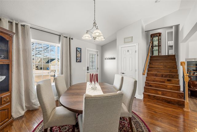 2501 E Luster Lane, Des Moines, IA 50320