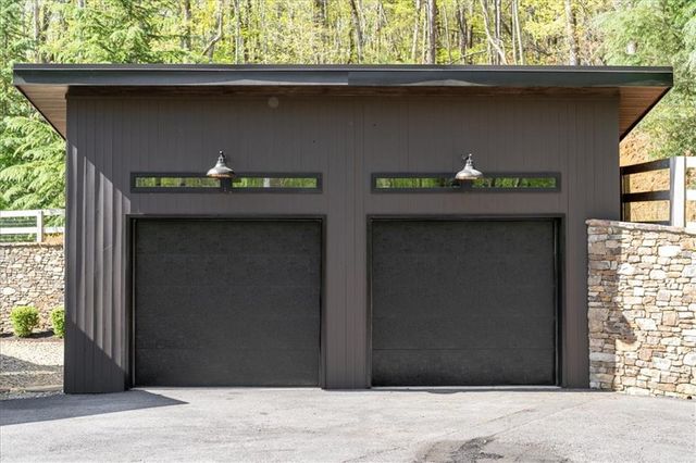 545 Cowart Mountain Road, Jasper, GA 30143