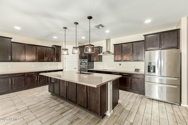 18334 W MARSHALL Lane, Surprise, AZ 85388