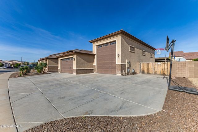 18334 W MARSHALL Lane, Surprise, AZ 85388