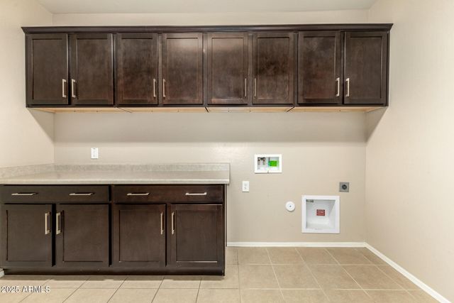 18334 W MARSHALL Lane, Surprise, AZ 85388