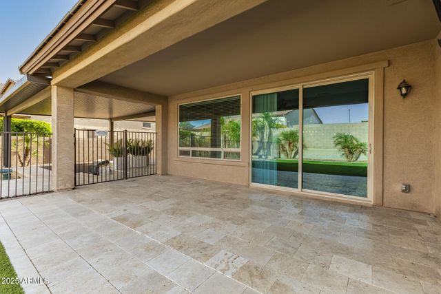 18334 W MARSHALL Lane, Surprise, AZ 85388