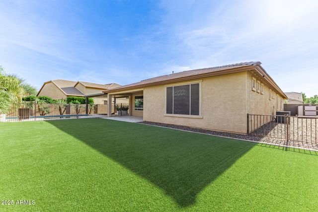 18334 W MARSHALL Lane, Surprise, AZ 85388