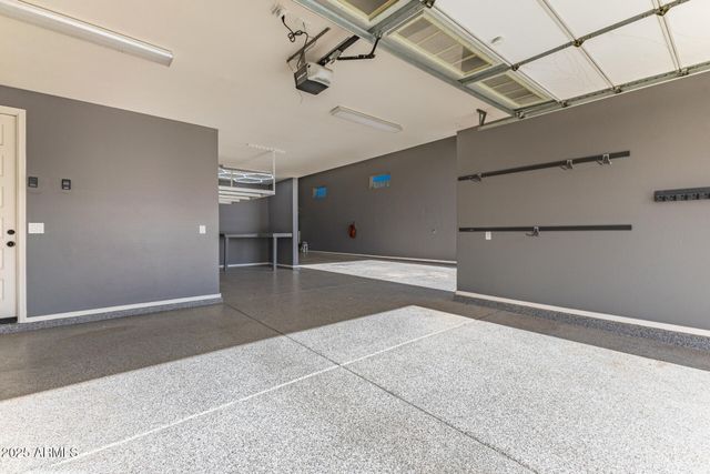 18334 W MARSHALL Lane, Surprise, AZ 85388