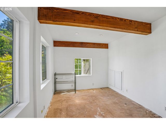 9421 Nw GERMANTOWN Rd, Portland, OR 97231